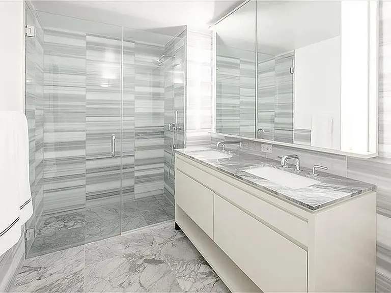 385 1st Ave #21B — Photo 5