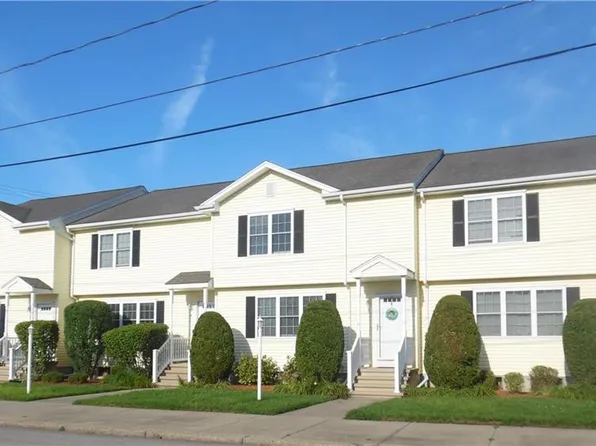 6 Tobie Ave #6, Pawtucket, RI 02861