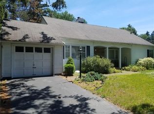 34 Ely Dr, Fayetteville, NY 13066