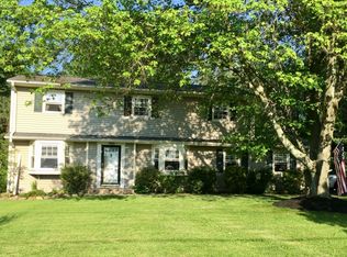 9 Warner Dr, Hillsborough, NJ 08844