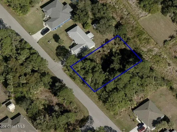 511 Town Rd SW, Palm Bay, FL 32908