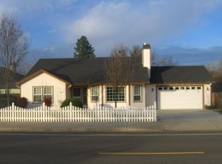 2857 Lone Pine Rd, Medford, OR 97504