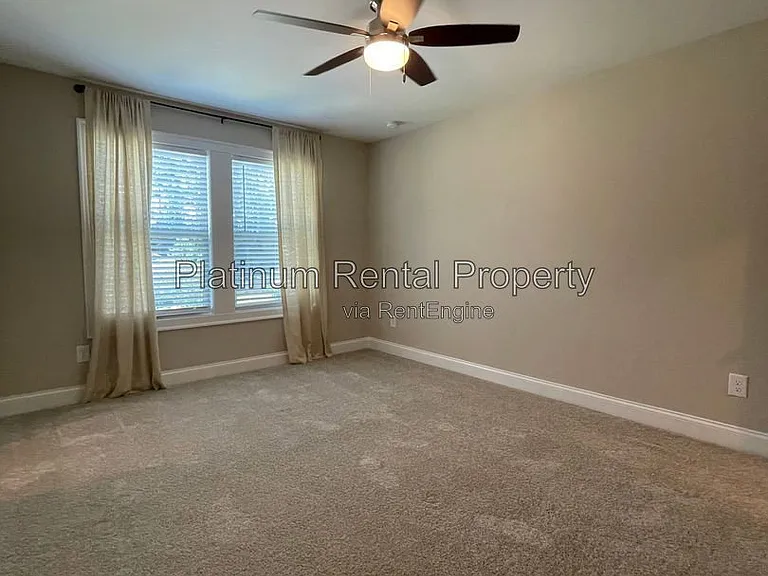 3215 Summerpoint Xing — Photo 64