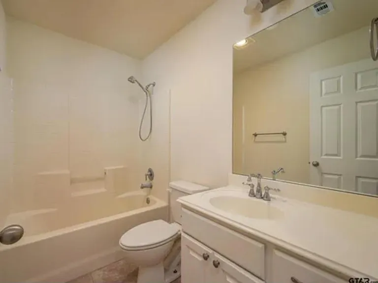 10726 Westhaven Cir — Photo 3