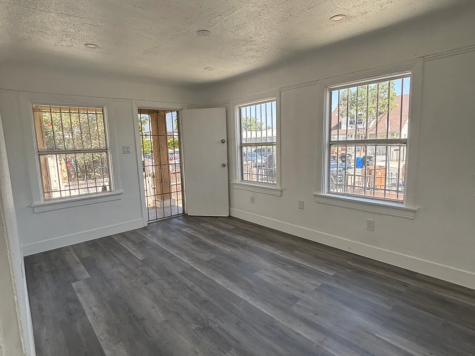 1 bed, 550 sqft, $1,950 — Photo 4