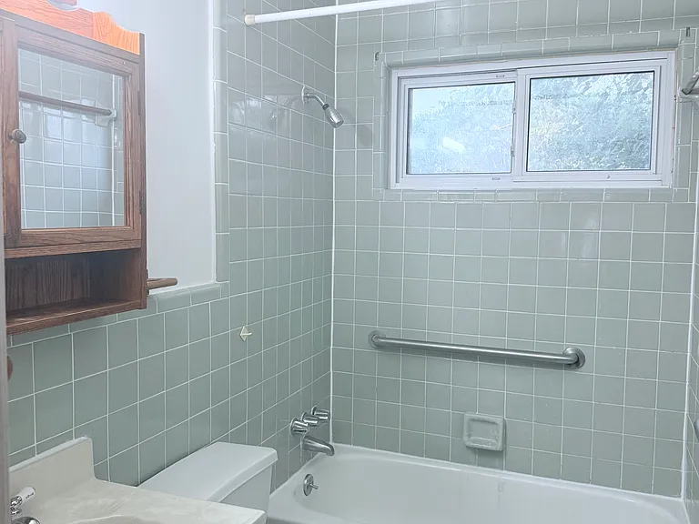 8436 Jewett Ave — Photo 7