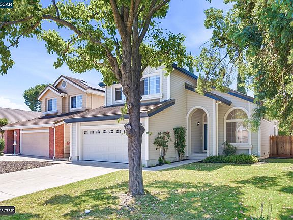 4th image of 4216 Amargosa Dr