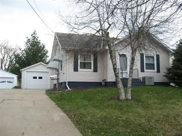 1004 4th Ave E, Oskaloosa, IA 52577