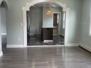 176 Pearl St #1, Waterbury, CT 06704