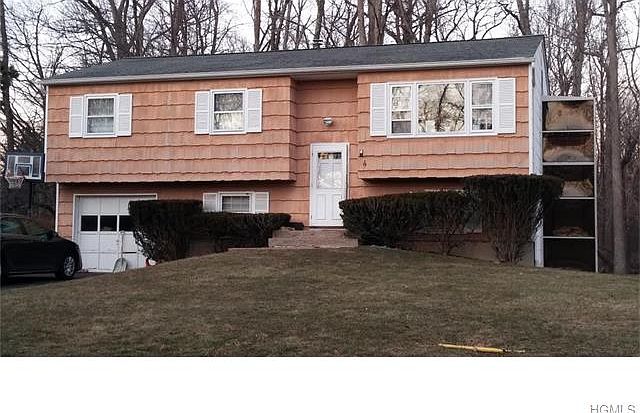 1st image of 4 Auburn Ct