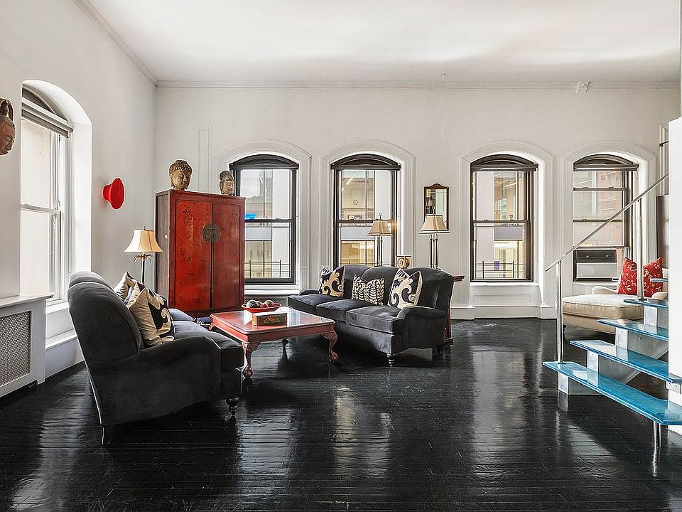 1st image of 140 Nassau St APT 4B