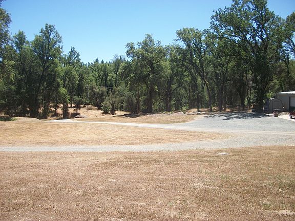 5th image of 2901 Cedar Creek Road
