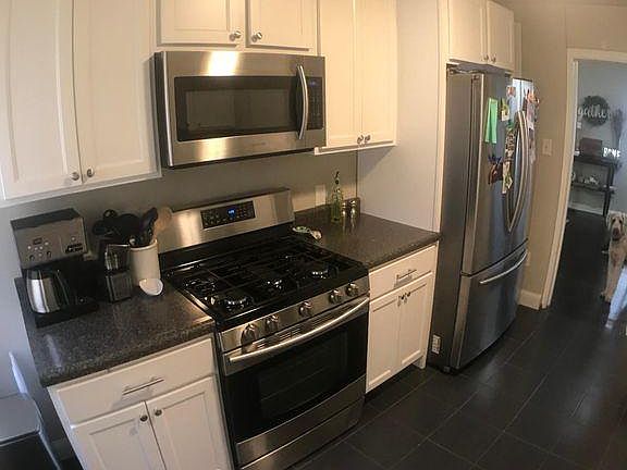 Kitchen - updated with stainless steel appliances