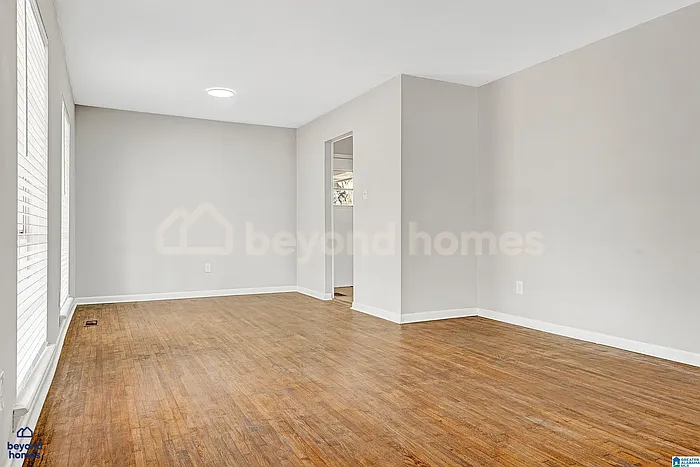 4012 Hazelwood Rd — Photo 7