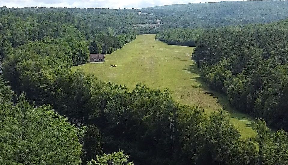 1st image of 149 Airport Rd