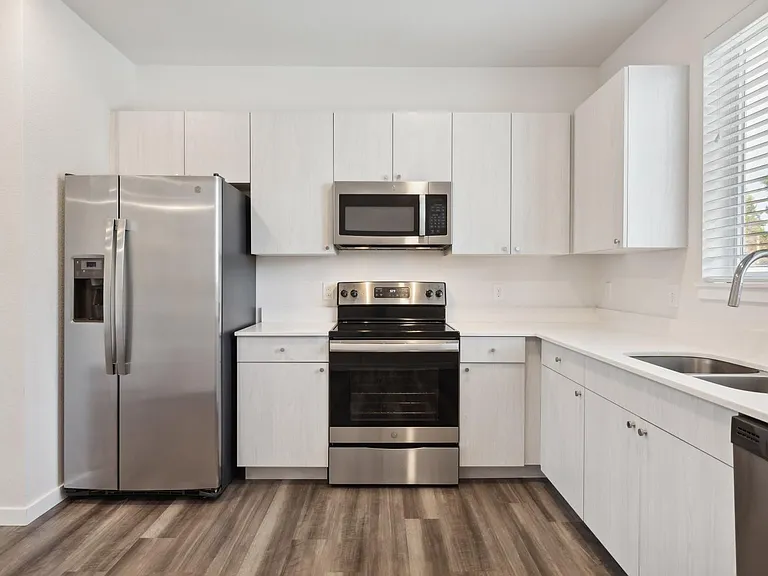 1091 Carr St #206 — Photo 8