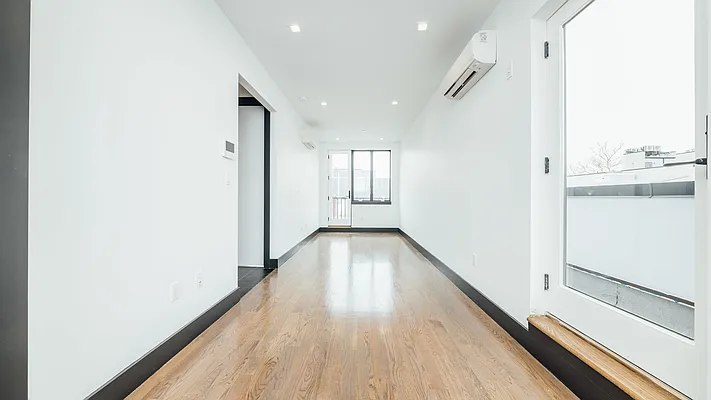 Rented by Nooklyn NYC LLC | media 11