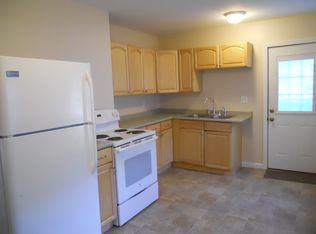60 Court St APT D, Bangor, ME 04401