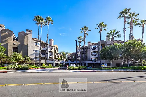 310 Lake St #105 Photo 1