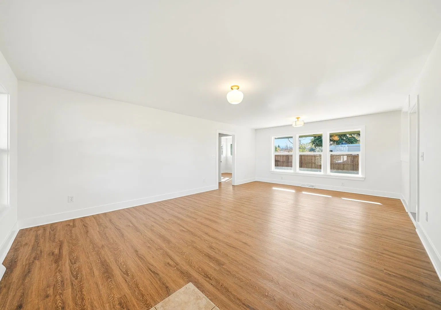 1232 W Babcock St — Photo 4