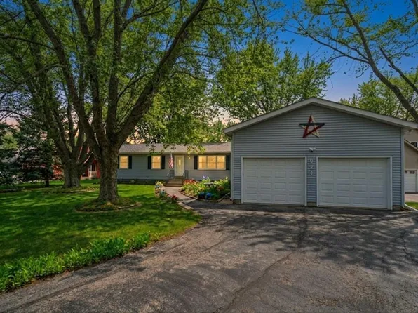 924 Suzy St, Sandwich, IL 60548