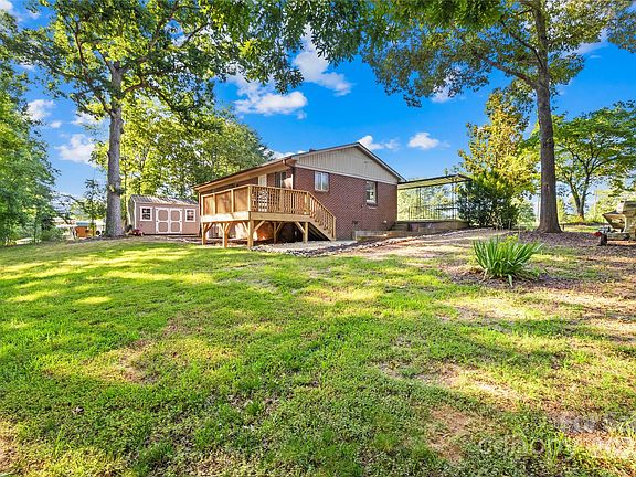 2nd image of 2570 Baker Cir