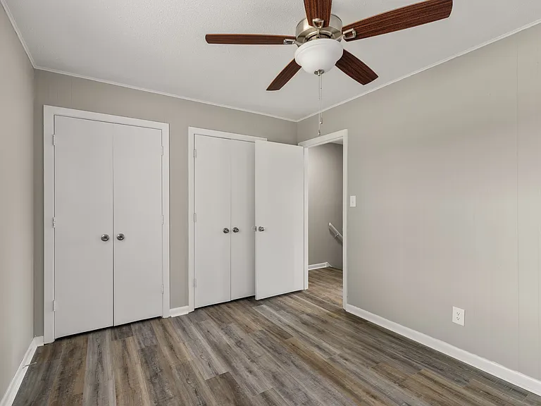Camden Place Apartments — Photo 17