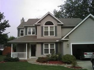 601 Lakewood Beach Dr, Sheffield Lk, OH 44054