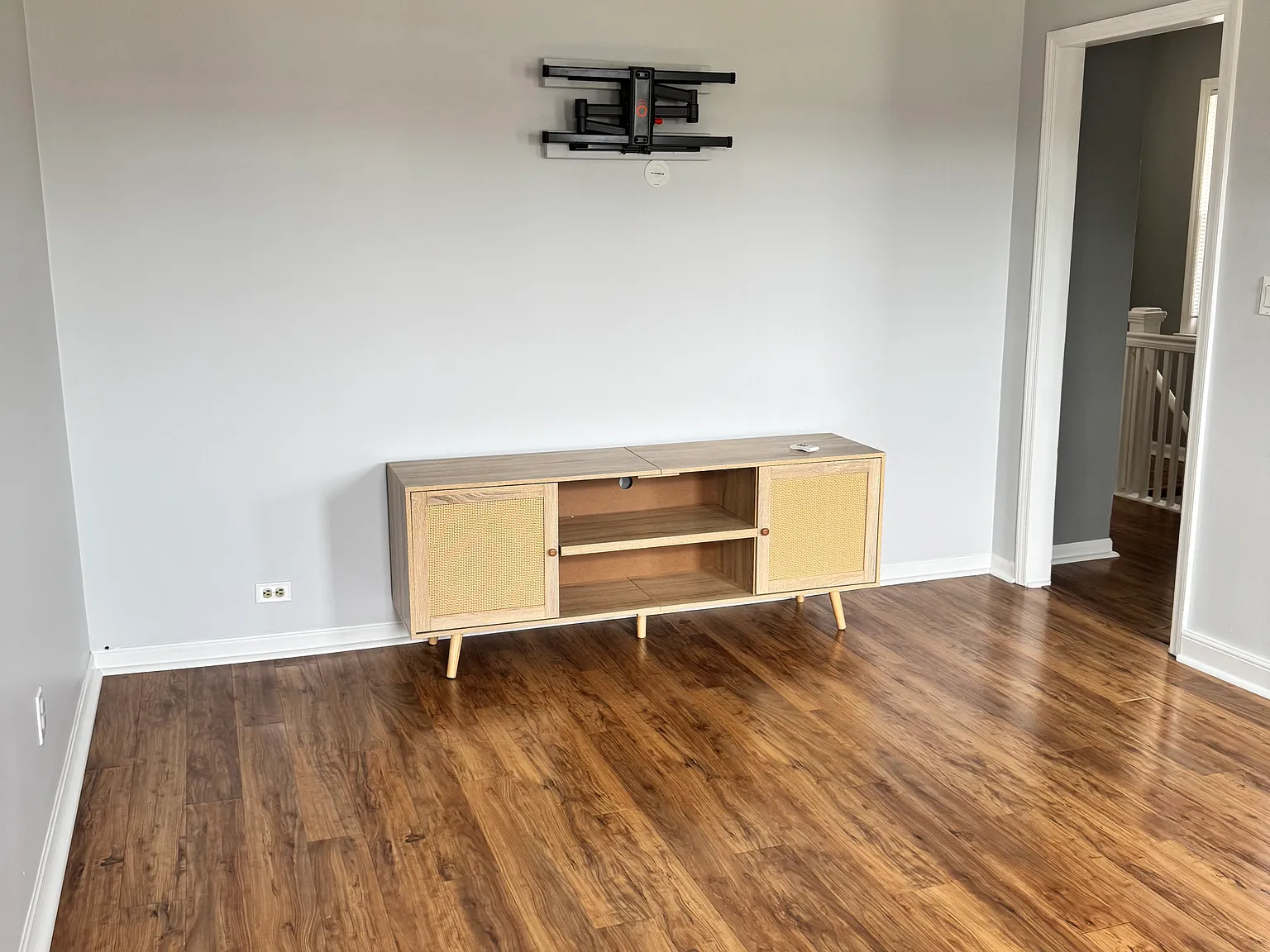 2 bed, $3,100 — Photo 3