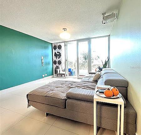2nd image of 650 Calle Ingeniero Sergio Cuevas Bustamante