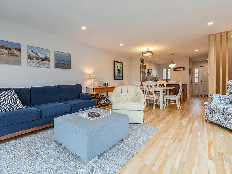 3008 Mitchell Rd — Photo 3