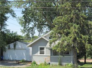 3417 Center Point Rd NE, Cedar Rapids, IA 52402