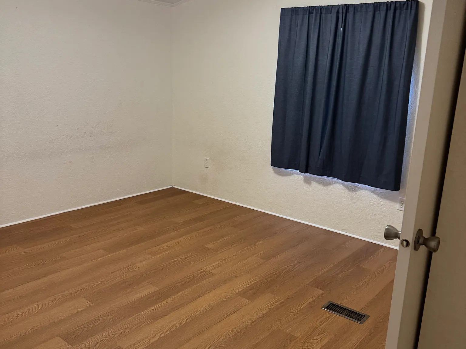 2 bed, $1,400 — Photo 3