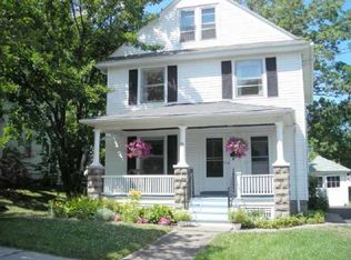 10 Maple St, Pittsford, NY 14534