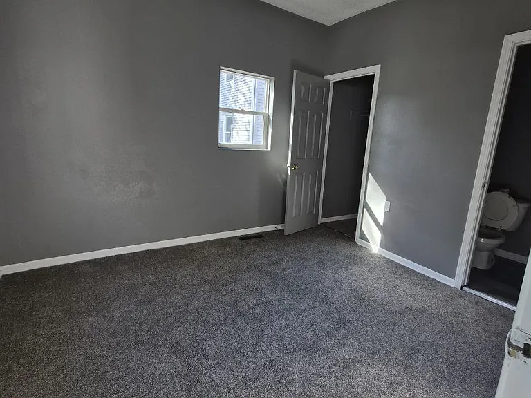 908 Mulberry St — Photo 5