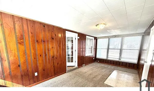 1033 Bakewell Dr — Photo 4