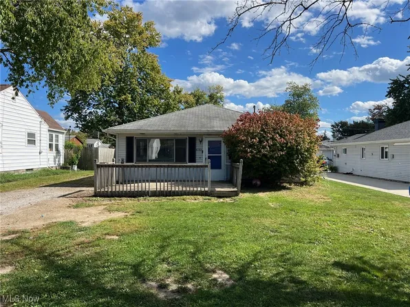 4783 Belle Meadow Rd, Mentor, OH 44060