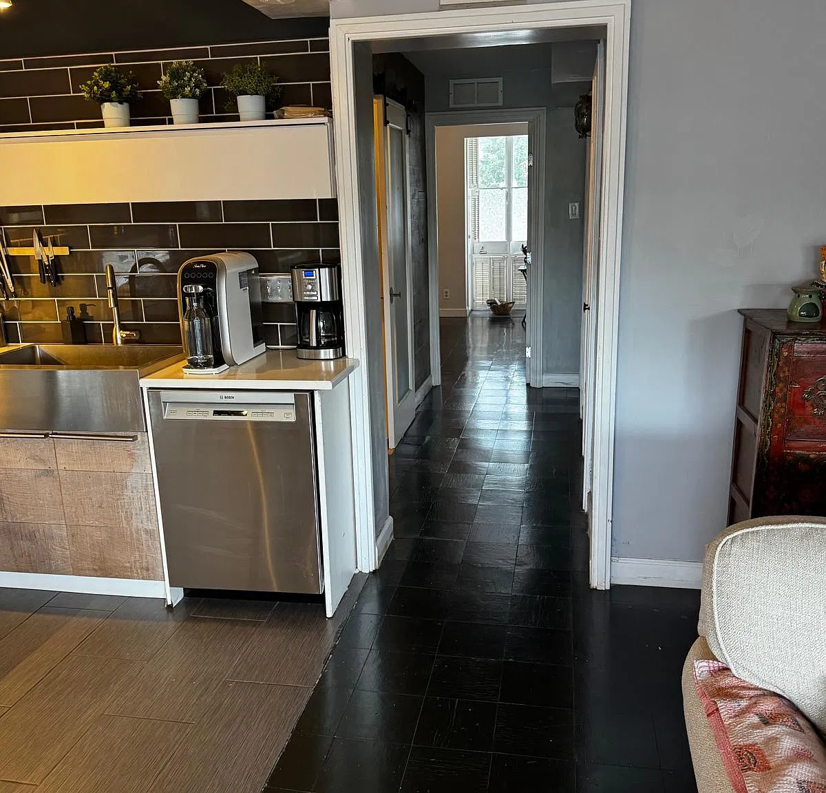 2 bed, 1069 sqft, $2,225 — Photo 2