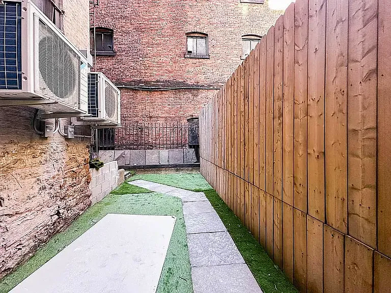 151 E 30th St #GARDEN — Photo 1