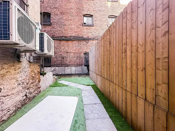 151 East 30th Street image 1 of 11