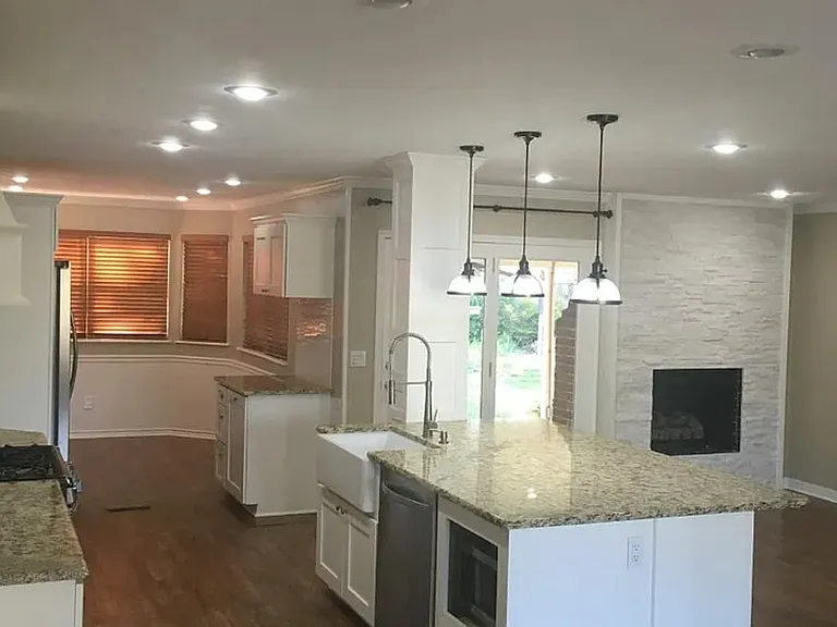 5635 S Madison Ave — Photo 6