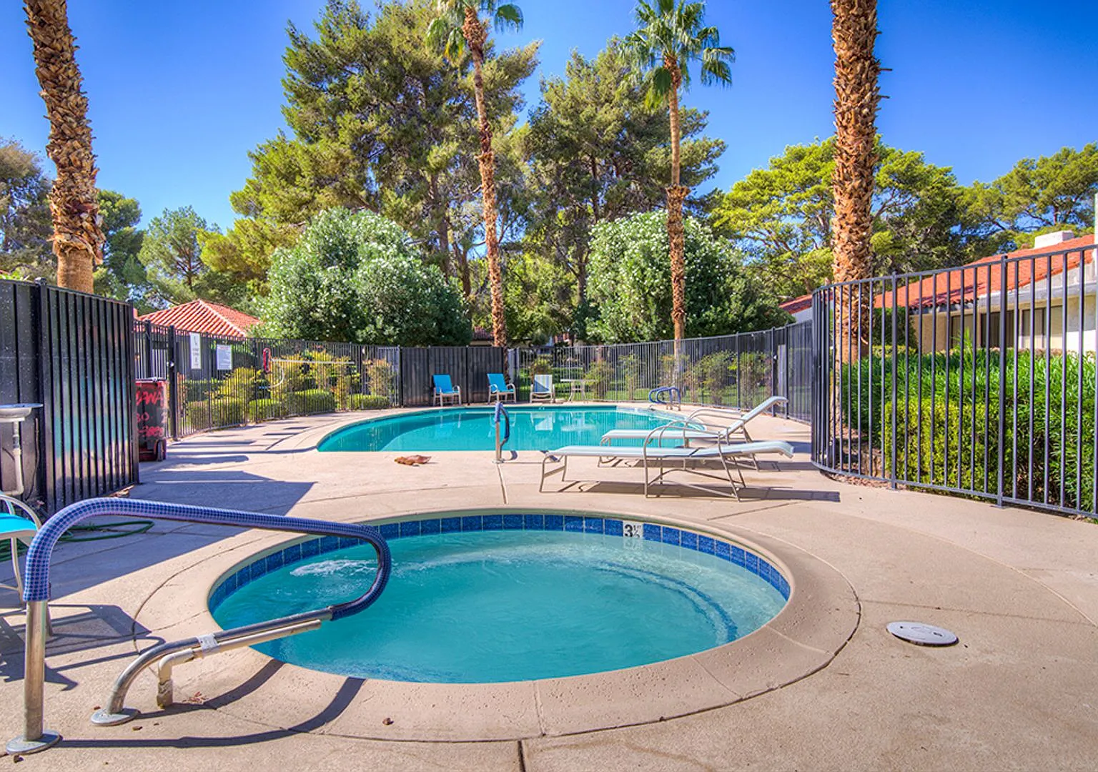 2574 Pera Circle, Las Vegas, NV 89121 — Photo 4