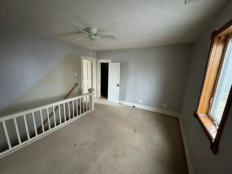 1102 Ann St — Photo 8