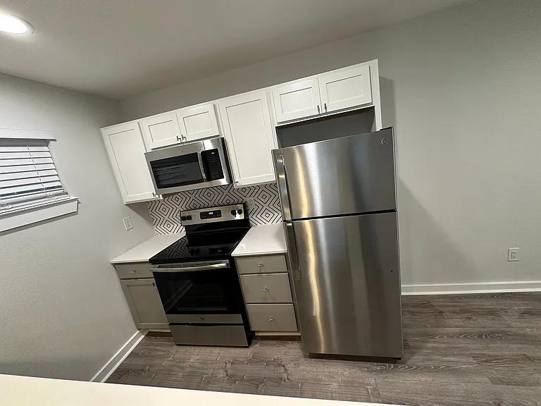 The Republic Apartments — Photo 14