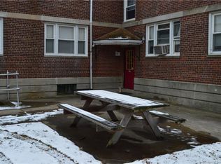 325 N Bishop Ave APT 28, Bridgeport, CT 06610
