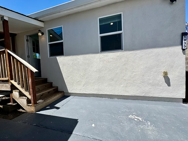 1835 108th Ave #ADU — Photo 24