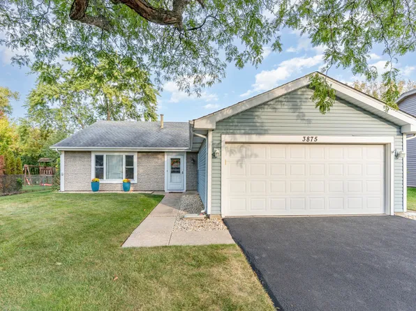 3875 Windjammer Ln, Hanover Park, IL 60133