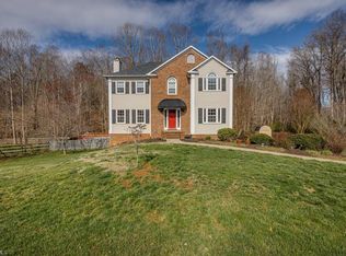 6061 Fairfield Oaks Ln, Pfafftown, NC 27040