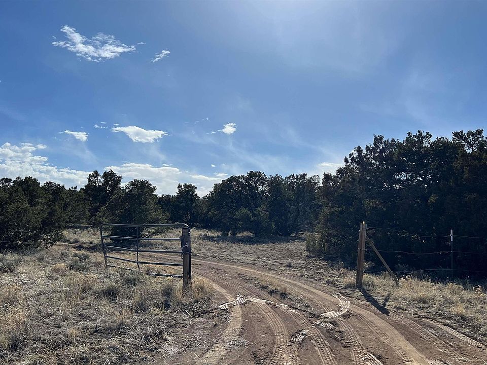 1st image of 34 Dream Catcher Rd
