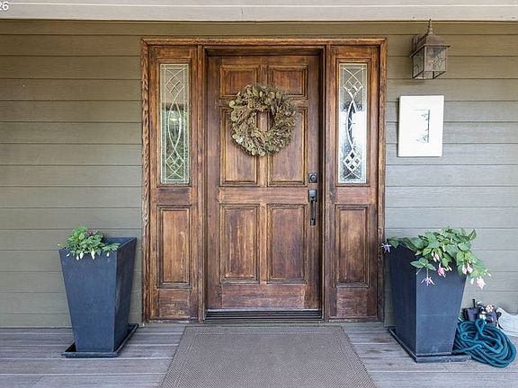 2nd image of 18 Ramsay Ln